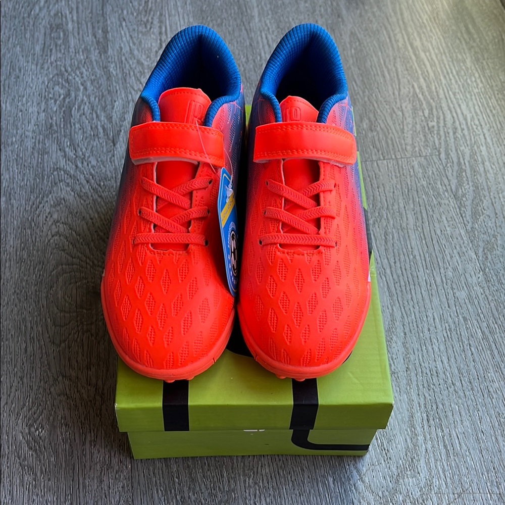 Kids Soccer Shoes